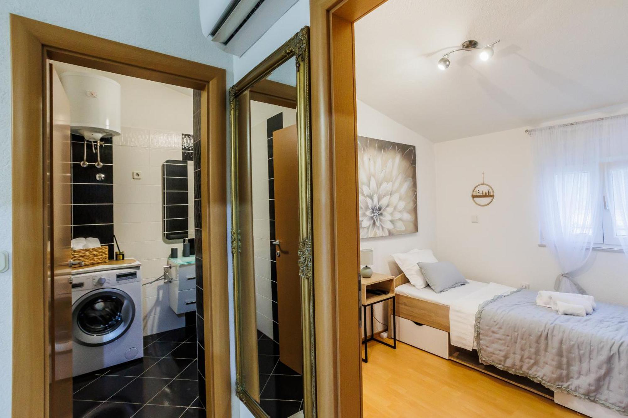 Apartman Marioeta Kastel Stari Exterior photo