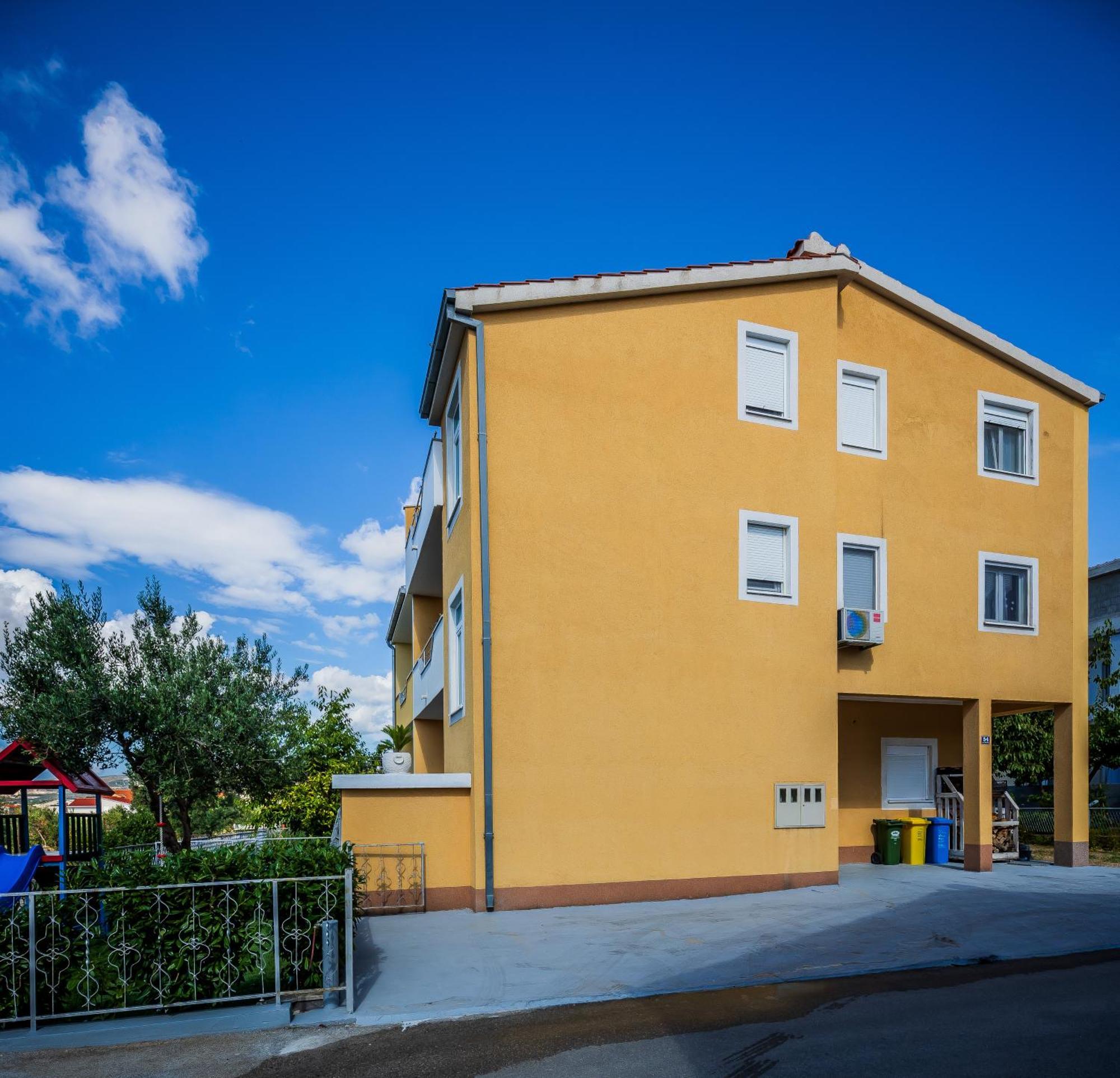 Apartman Marioeta Kastel Stari Exterior photo